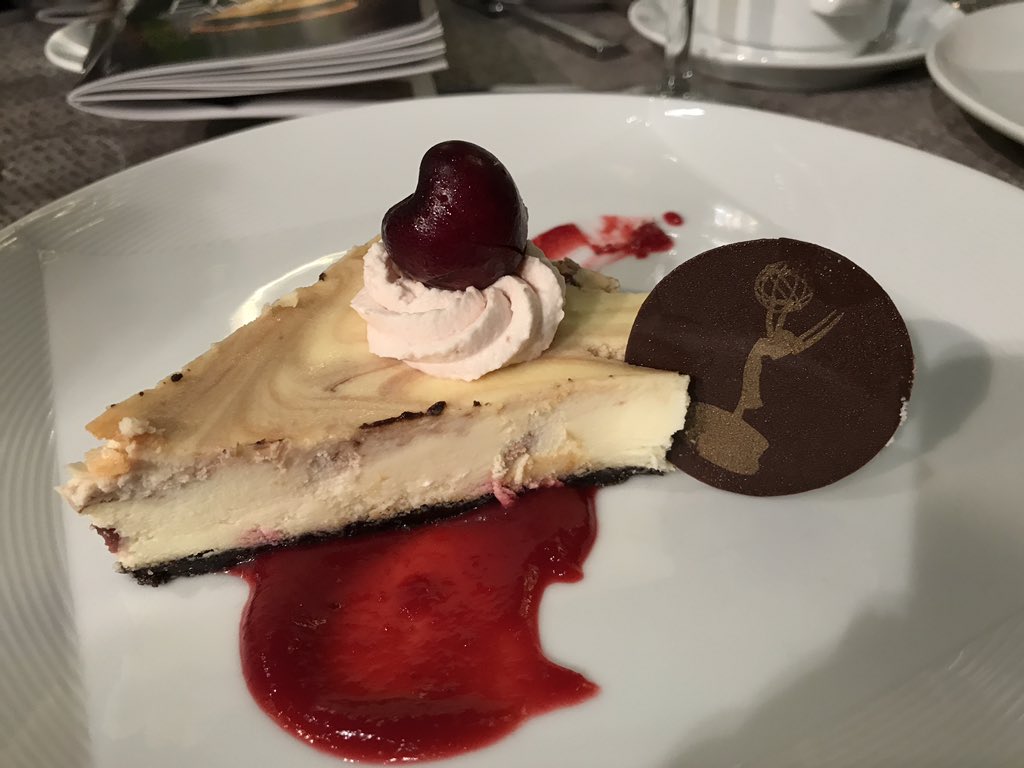 coalpowered's tweet photo. Cheesecake at the Emmy Awards
@SoutheastEMMY https://t.co/C3oOtoPeBe