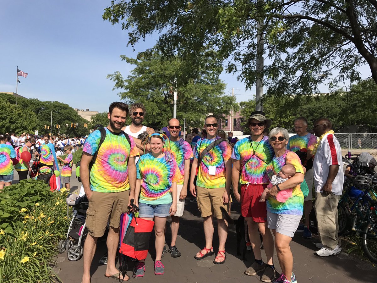 PedsEM's tweet image. Great turnout at #IndyPride by @IUSMEmergMed @IUEMAdvocacy @IUMedSchool today! @IUHealthTeam @IU_Health @indypride #StatewidePride
