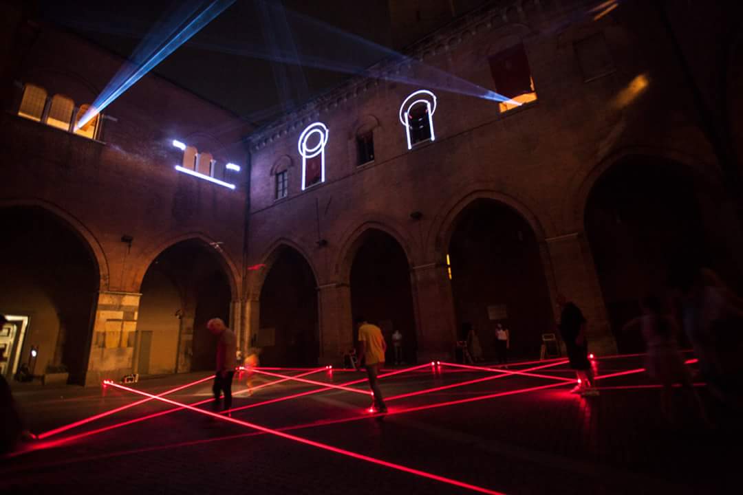 A2ASmartCity's tweet photo. Tanti eventi per una notte magica. Buonanotte #cremona. Si chiude la #tecnight del polo tecnologico https://t.co/romjkGfMWz