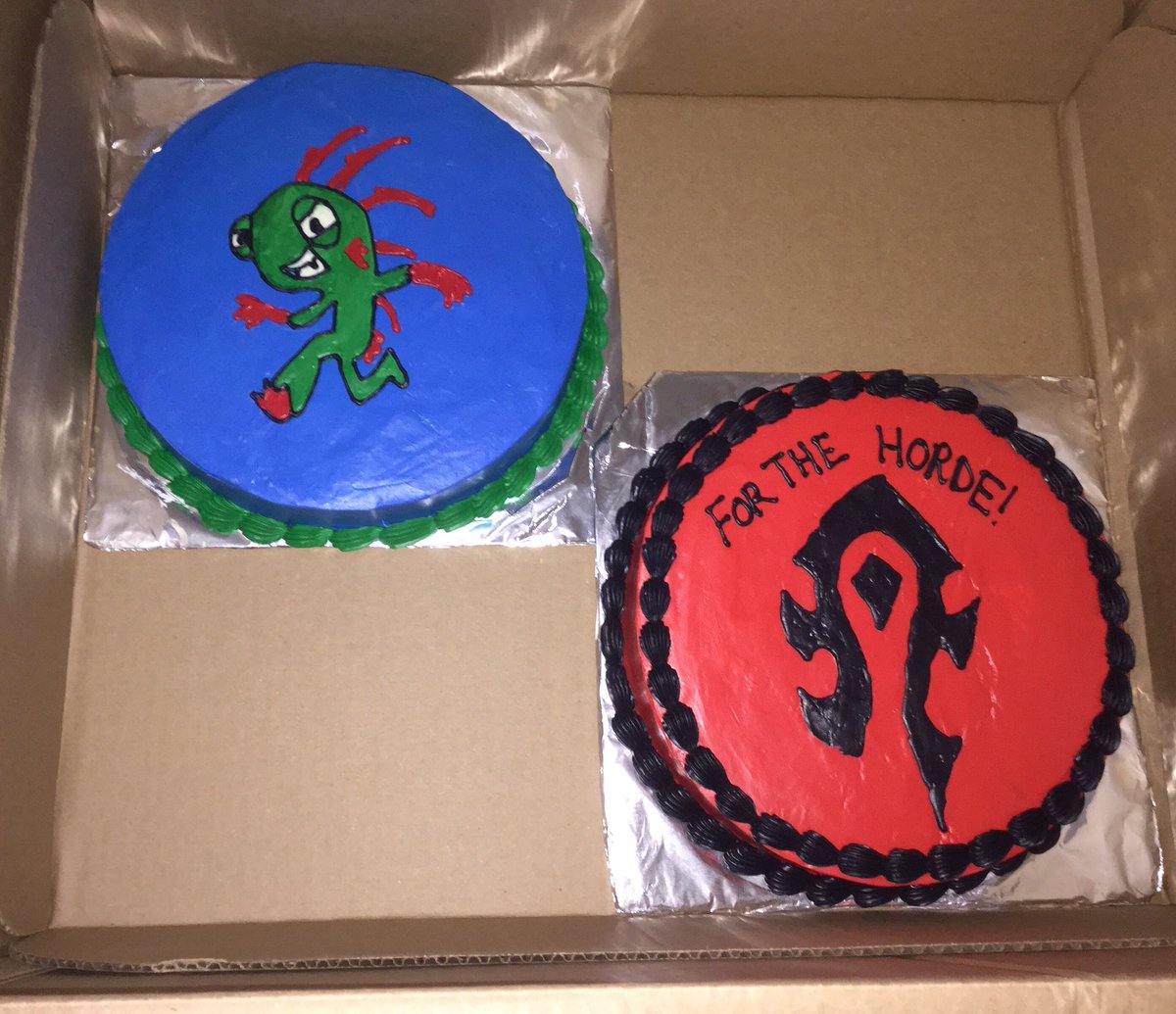 Whisperwind86's tweet photo. My #birthday cakes, dinner for me tomorrow 😜😁😁 #worldofwarcraft #wow https://t.co/SODi0euu6T