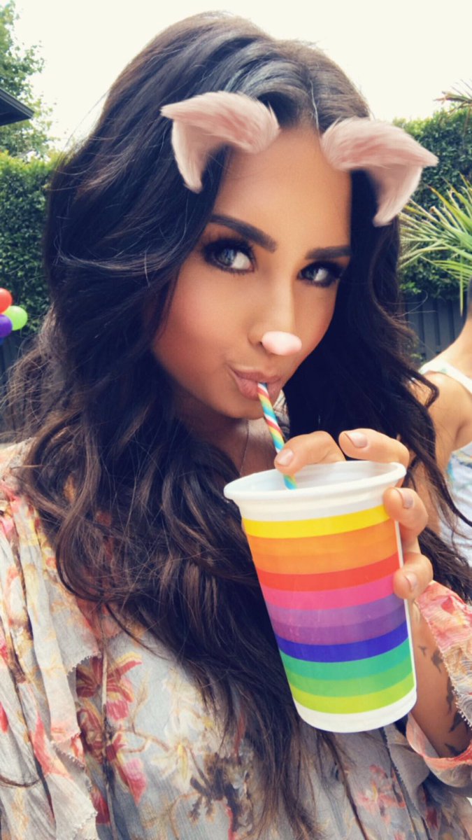 Dvconne's tweet photo. #Pride2017 🌈 https://t.co/X8GKIA9UUW