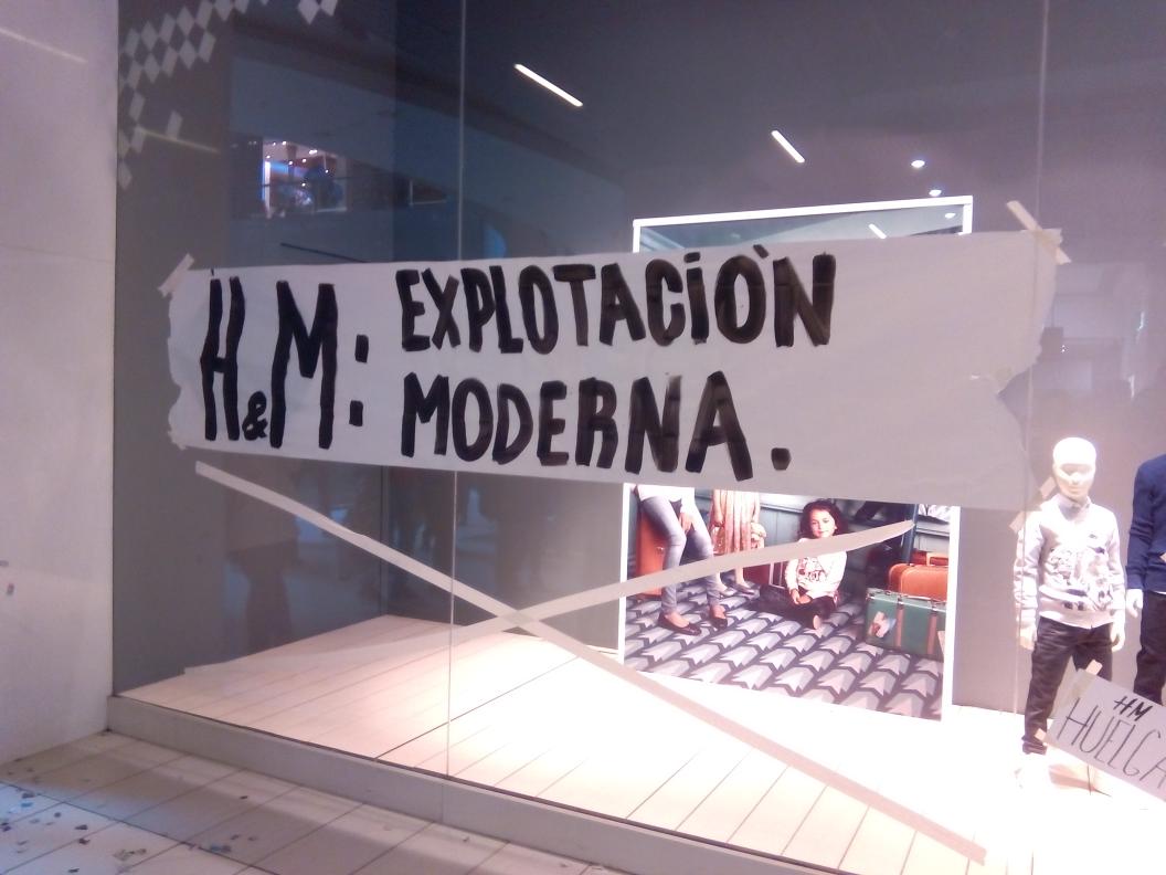 merilotta's tweet photo. HM explotación #HMenHuelga #HorrorModerno https://t.co/ppjjyFOJog