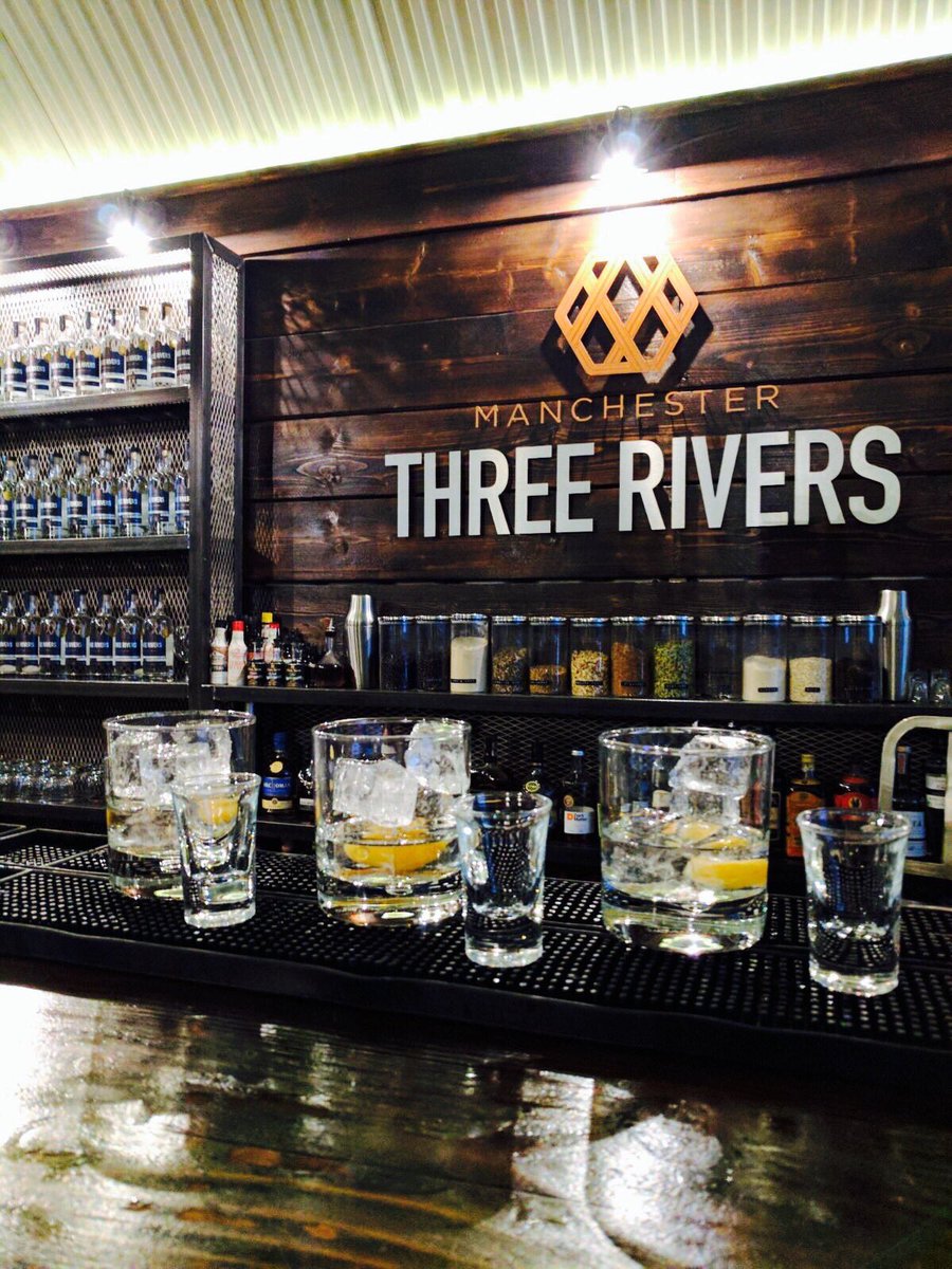 We are proud to serve @McrThreeRivers a local #Manchester #Gin and what better night to come in and try it for yourself #WorldGinDay #gin