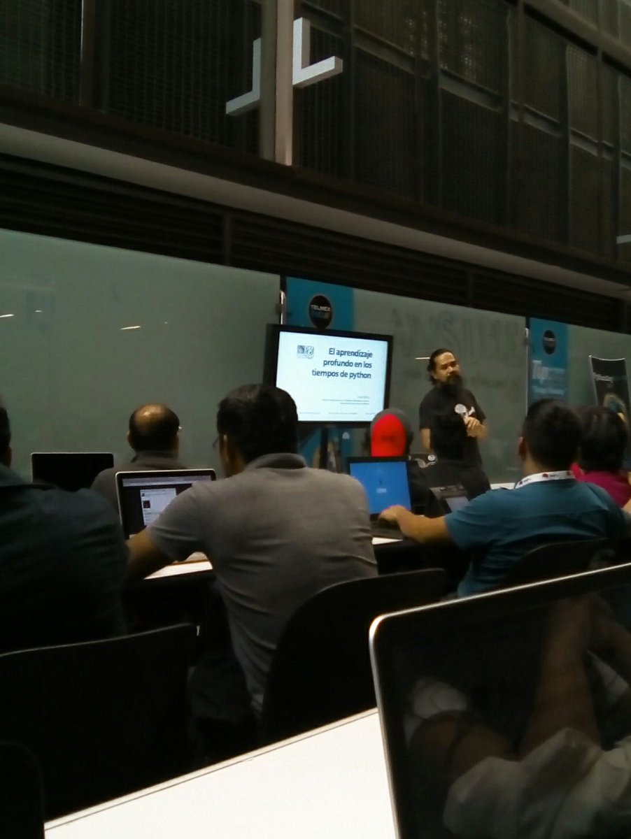 Thoby_04's tweet image. #PythonDayMx17
Deep learning python times