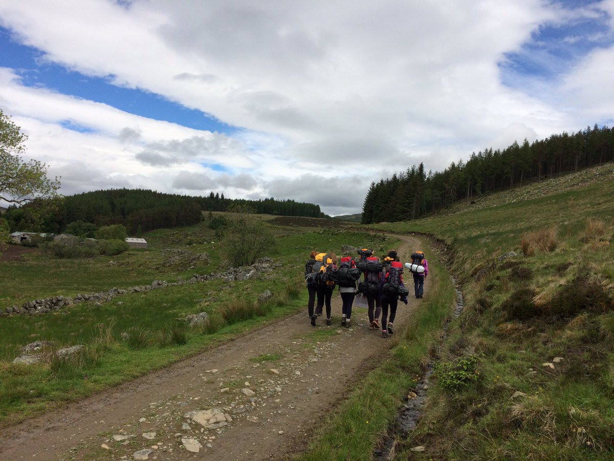 DofEChrisOO's tweet photo. @ForAcadDofE heading out on day 1 of their #bronze #DofE expedition. @ForAcad @AngusCouncil 
@DofEScotland #IamDofE https://t.co/7GFXiy15db