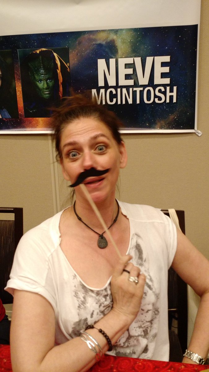 dpenguin's tweet photo. @McIntoshNeve #conkasterborous Lovely lady! Even with a moustache! :D https://t.co/2z76r9MHbe