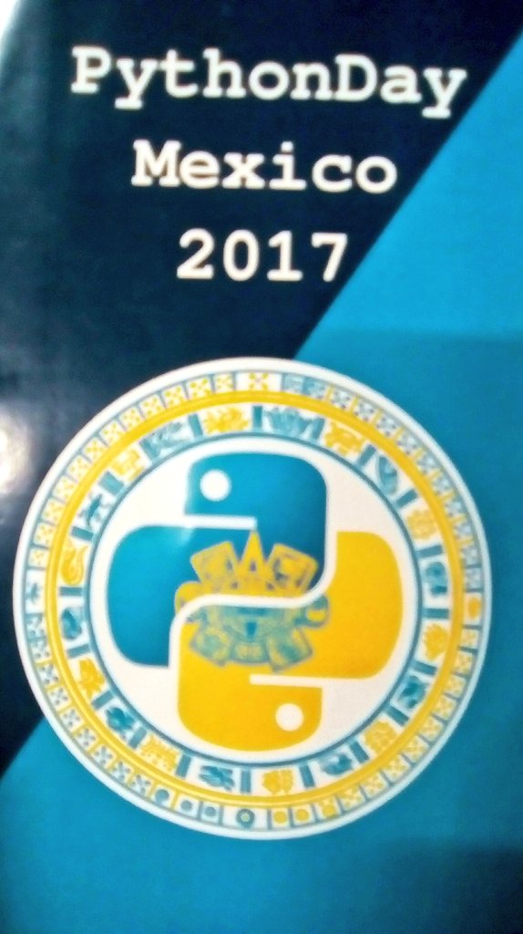 Thoby_04's tweet image. #pythondaymx17
