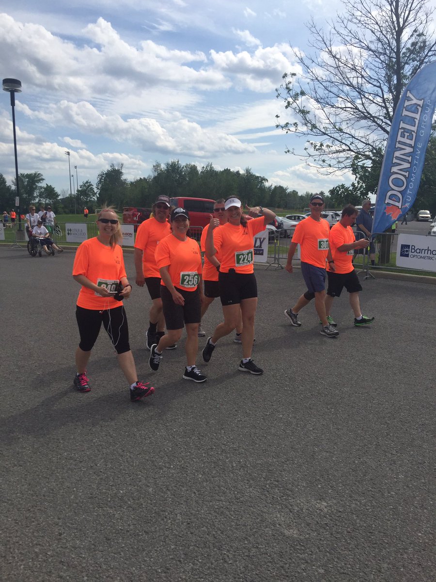 Heading out for the 5K!! <a href="/DonnellyAuto/">Donnelly Automotive</a> @RNeilsonHouse @sensfoundation