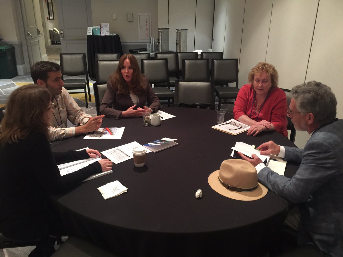 TextandAcademic's tweet photo. #2017TAA conference attendees participate in roundtable discussions on first-year academics, publishing contracts &amp; more! https://t.co/0YUr5kqgY4