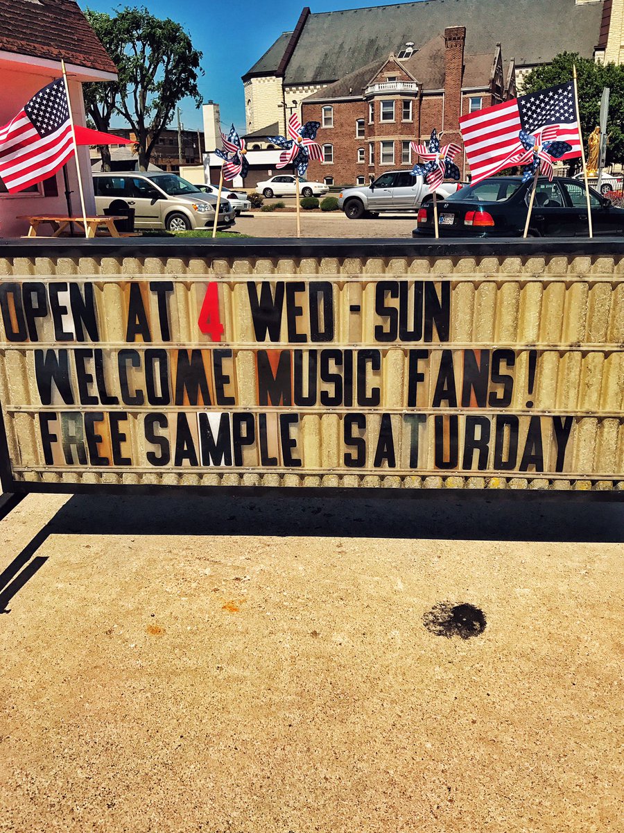 You2Bir's tweet image. #freesamplesaturday COME IN AND ENJOY SOME FREE SAMPLES TODAY😁