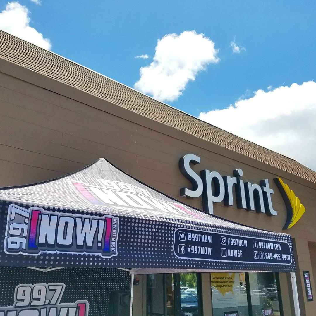 997now's tweet photo. North Bay! The crew is at @Sprint - Bon Air Center in Greenbrae. We your chance at a pair of #997SummerSplash tix! https://t.co/KanAR1vg7p