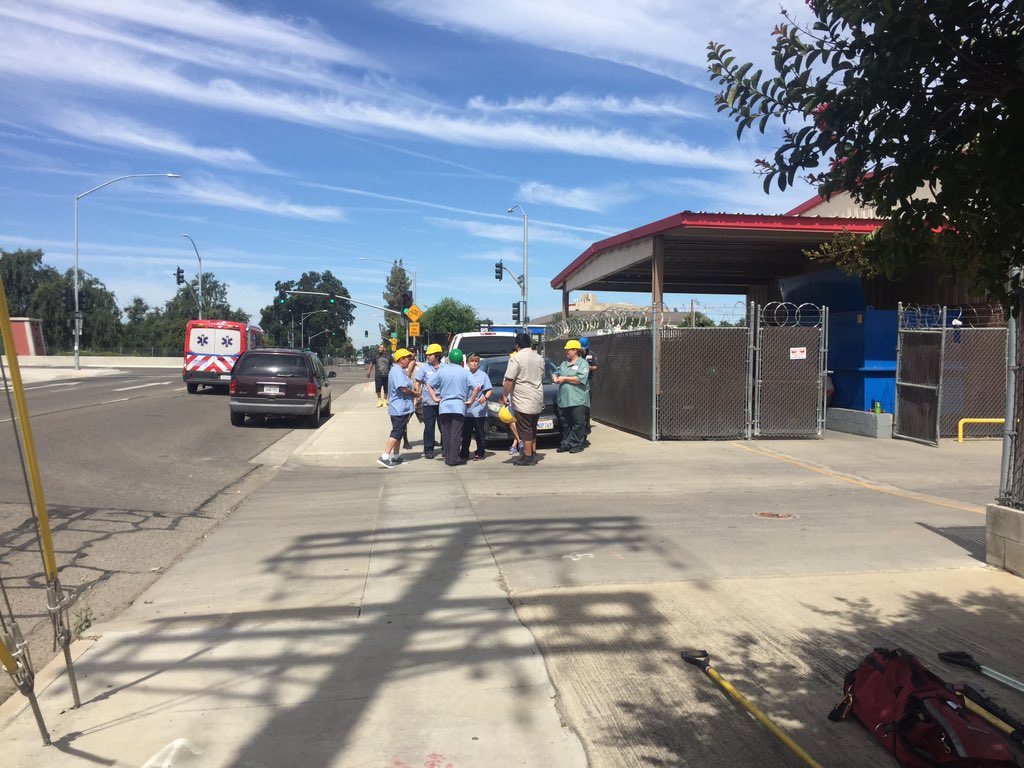 VisaliaFire's tweet photo. VFD crews extinguished a fire contained to a heat exchanger machine at Mission Linen earlier this morning.  All employees got out safely. https://t.co/xz0wFHh9rw