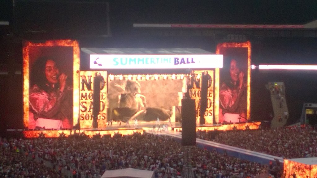 donovanpinto's tweet photo. #STBStage #CapitalSTB #LittleMix and screaaaaammmmmm https://t.co/90SbZl8EJi