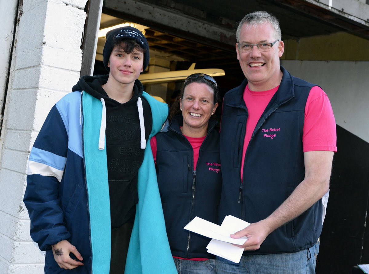 sundayswellsc's tweet image. SWSC plunge to success #rebelplunge17 with 1st &amp;amp; 2nd place #Mintern#Irwin #winningclub Thanks @siobhansrussell for photos @RichardCassid17