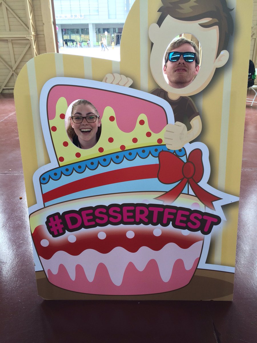 newhot899's tweet photo. Just poking around at #dessertfest #thatsHOT https://t.co/32z3Op8wwv