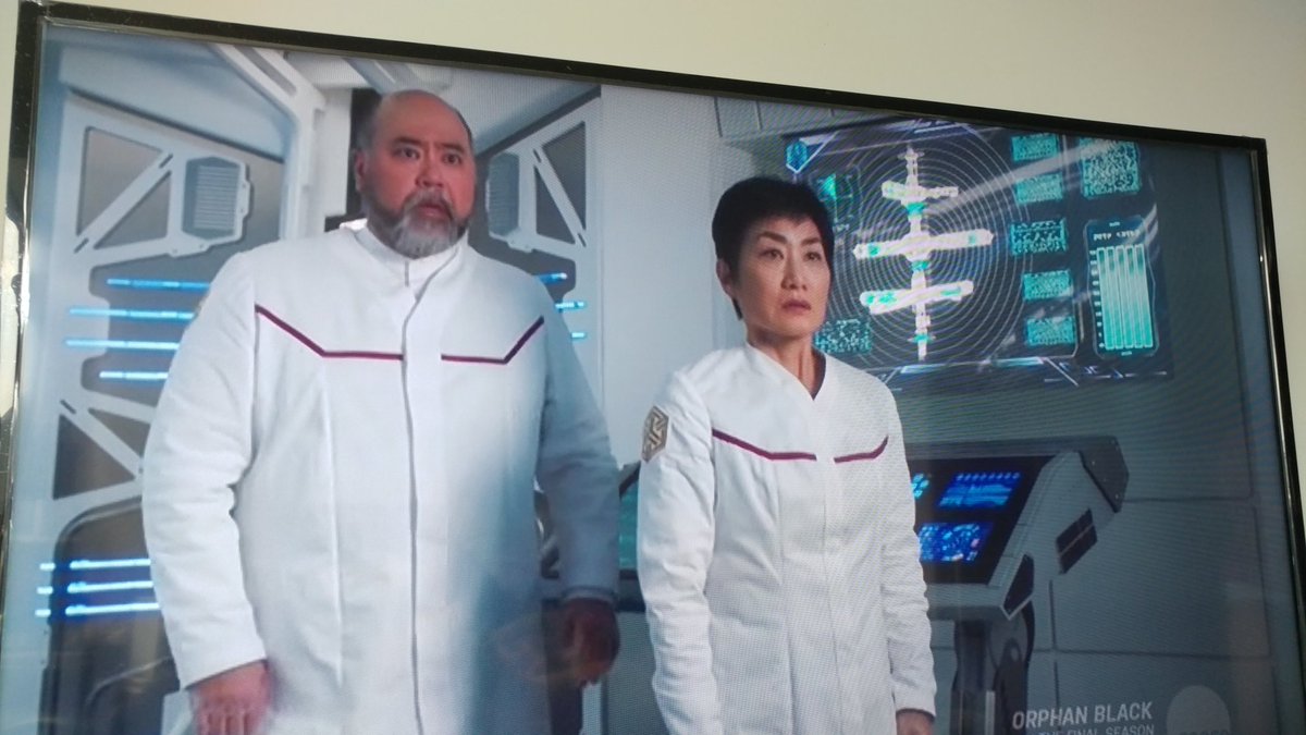 Watching #DarkMatter and look who pops up on my screen! <a href="/bitterasiandude/">Paul Sun-Hyung Lee</a> <a href="/jean_yoon/">Jean Yoon (윤 진 희 or 尹真姬)</a> have a store in space? #okseeyou <a href="/KimsConvenience/">Kim's Convenience</a>