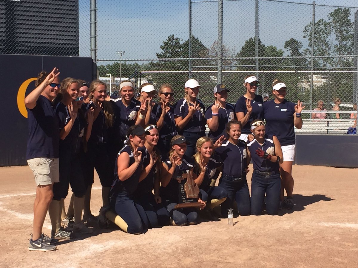 MCSActivities's tweet photo. Softball wins MHSAA Regional Championship over Howell 4-2! Wildcats play next in the Q-final on Tuesday at 4pm in Chelsea. https://t.co/yPAE9i93g8