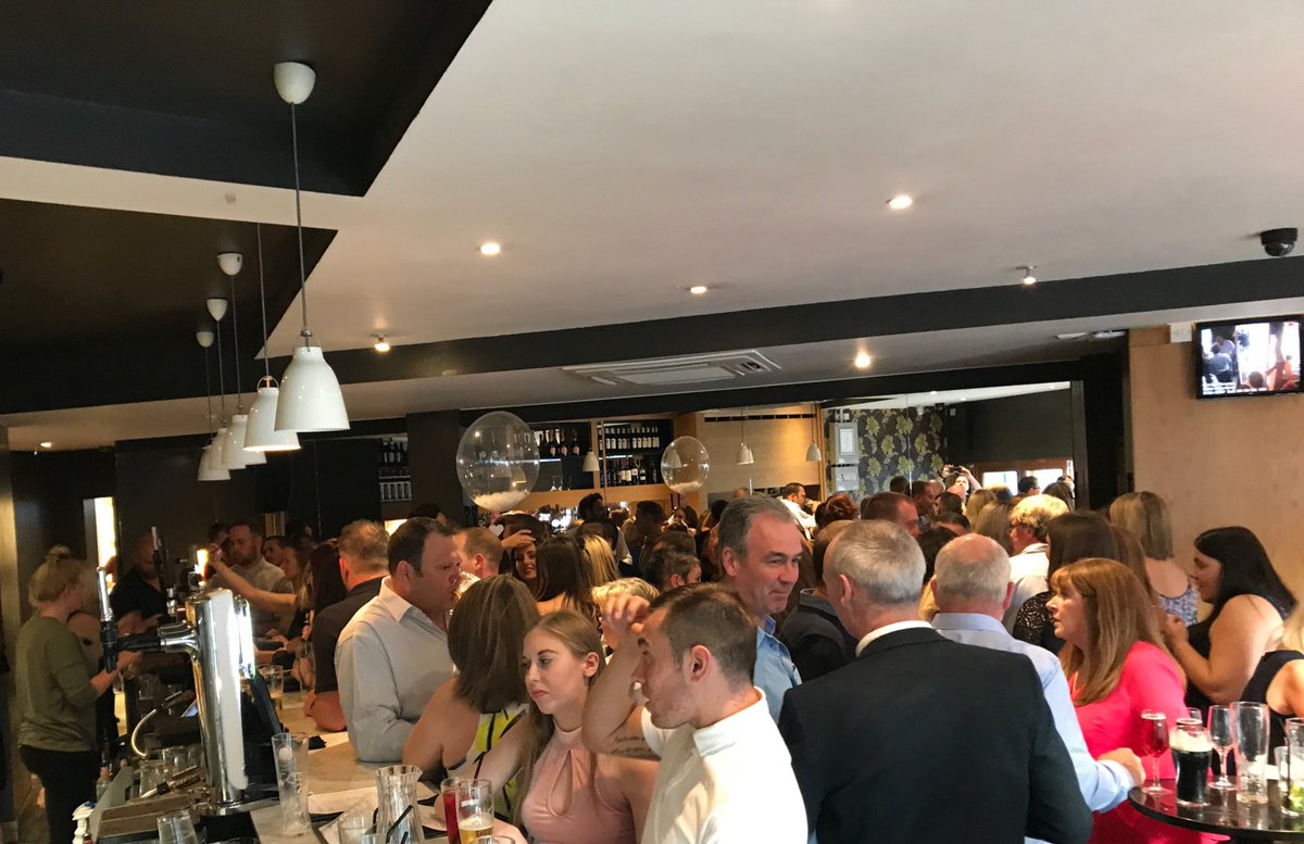 DjStu_F's tweet photo. Love playing @VertigoEssex for @FunkboxPro in this weather roof terrace & front opened up. #essex #summer #eventprofs #dj #FunkboxPro https://t.co/ND0roXka0Q