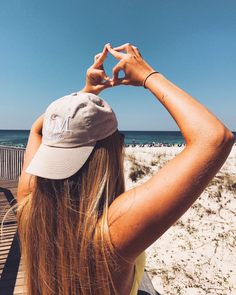 phimuwku's tweet photo. Let the adventures and good times roll! The ladies of Phi Mu are hoping you're having an awesome summer 🌞💗 https://t.co/py1Fr0Q74g