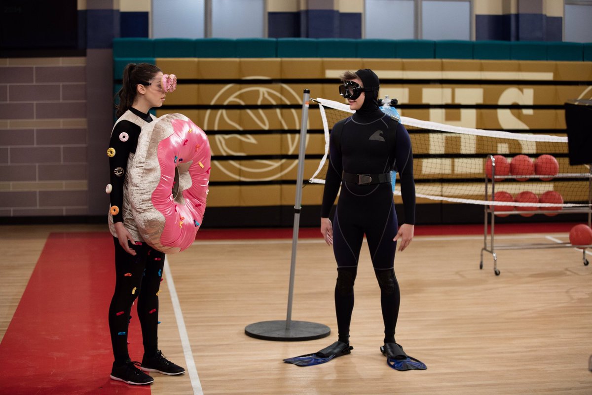 kirakosarin's tweet photo. New Thundermans tonight at 8/7c on @Nickelodeon. You DONUT wanna miss it. 😉

Sorry, I couldn't help myself. 
@JackGriffo @kenny_ridwan https://t.co/88bnlFwBA9