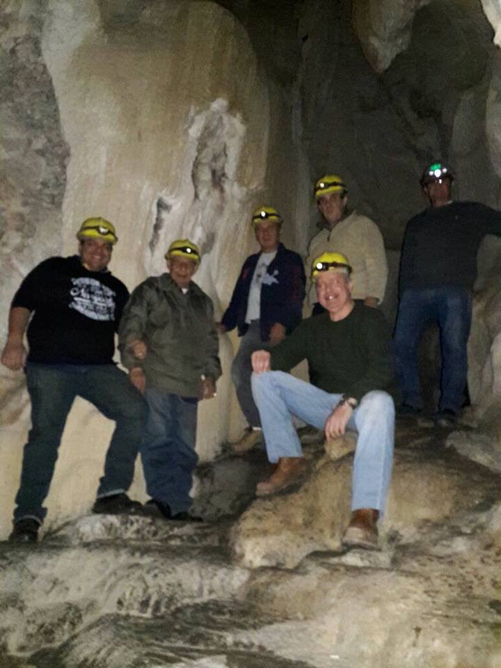 FSilvaFacetti's tweet photo. #Gruta14deJulio en la comunidad de #3Cerros #Vallemi #DptoCONCEPCION. Grupo De Expedicionarios Luqueños https://t.co/pAoXfsGZVI