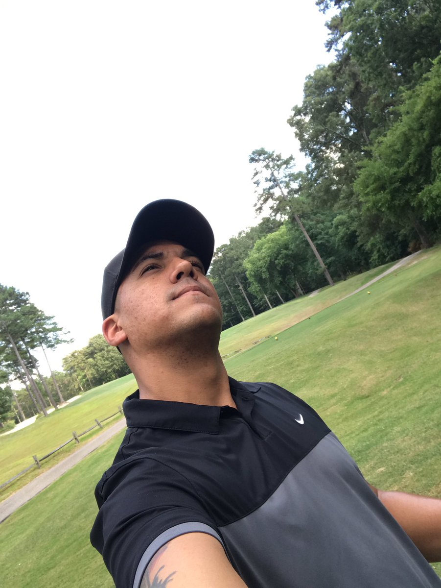 Fal_Neil's tweet photo. Can't help but have my golf game distracted thinking about where I was last Saturday. #FalCon2017 https://t.co/RWZDukM9ya