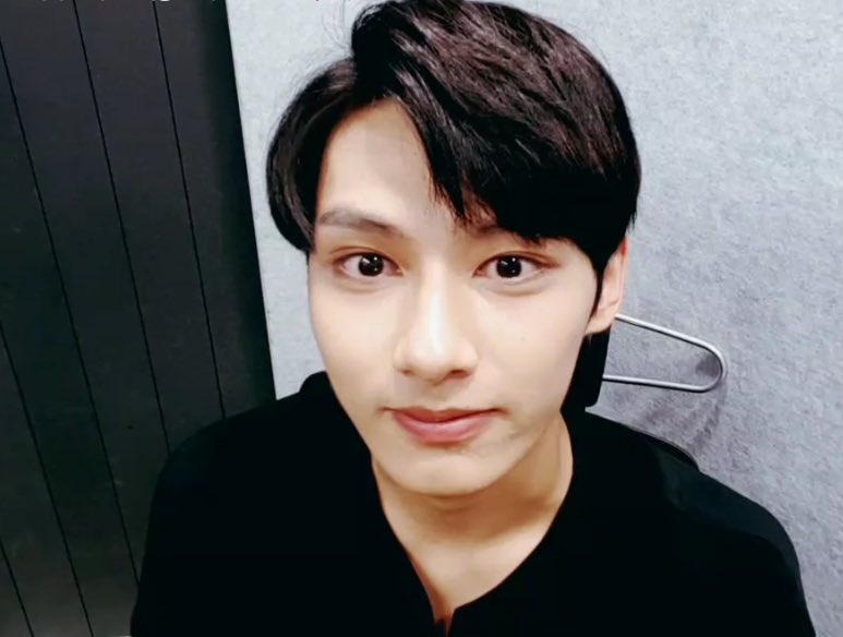 namtaesthetic's tweet photo. late but still wanna say happy birthday!! all i want is for you to be happy and healthy at all times❤ i love you so much!! @pledis_17 https://t.co/f6ZsiuQ9ug
