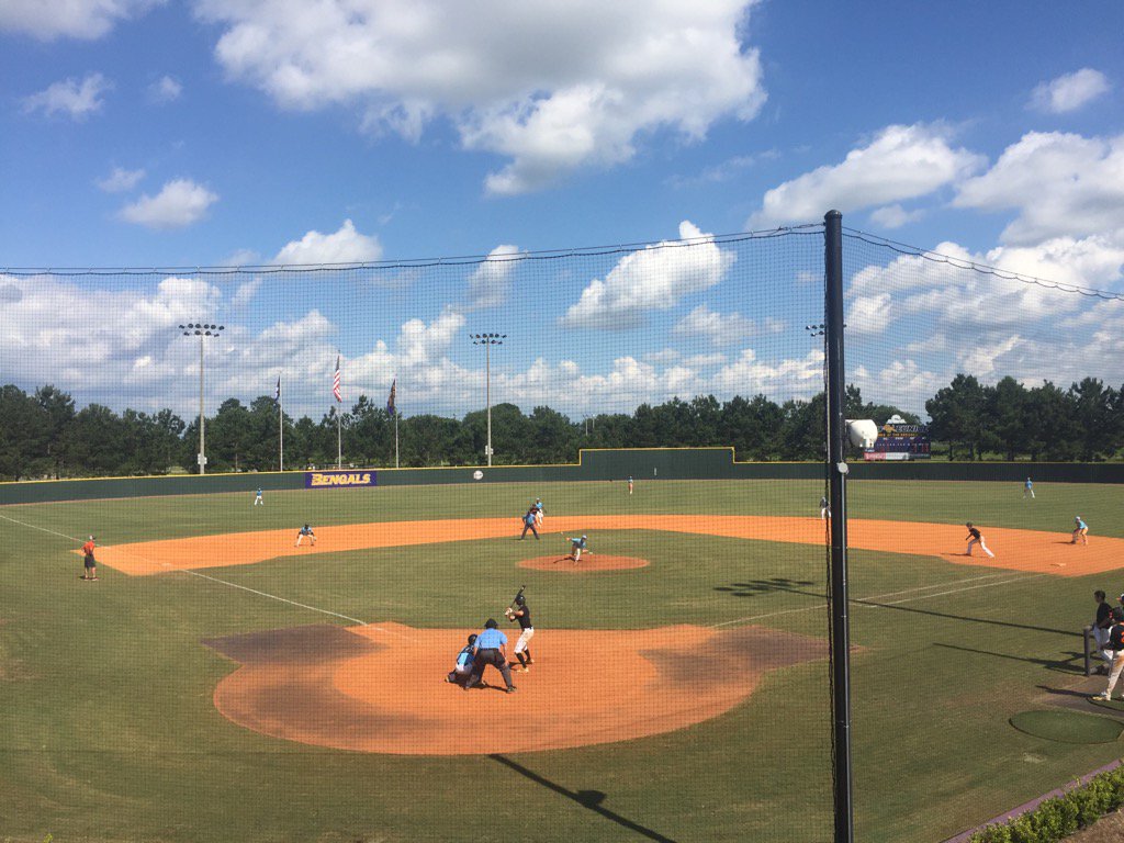 Awesome getting to see 2 of the best High School programs in the state on our field! <a href="/CurDogBaseball/">Cur Dog Baseball</a> <a href="/BarbeBaseball16/">Barbe Baseball</a>