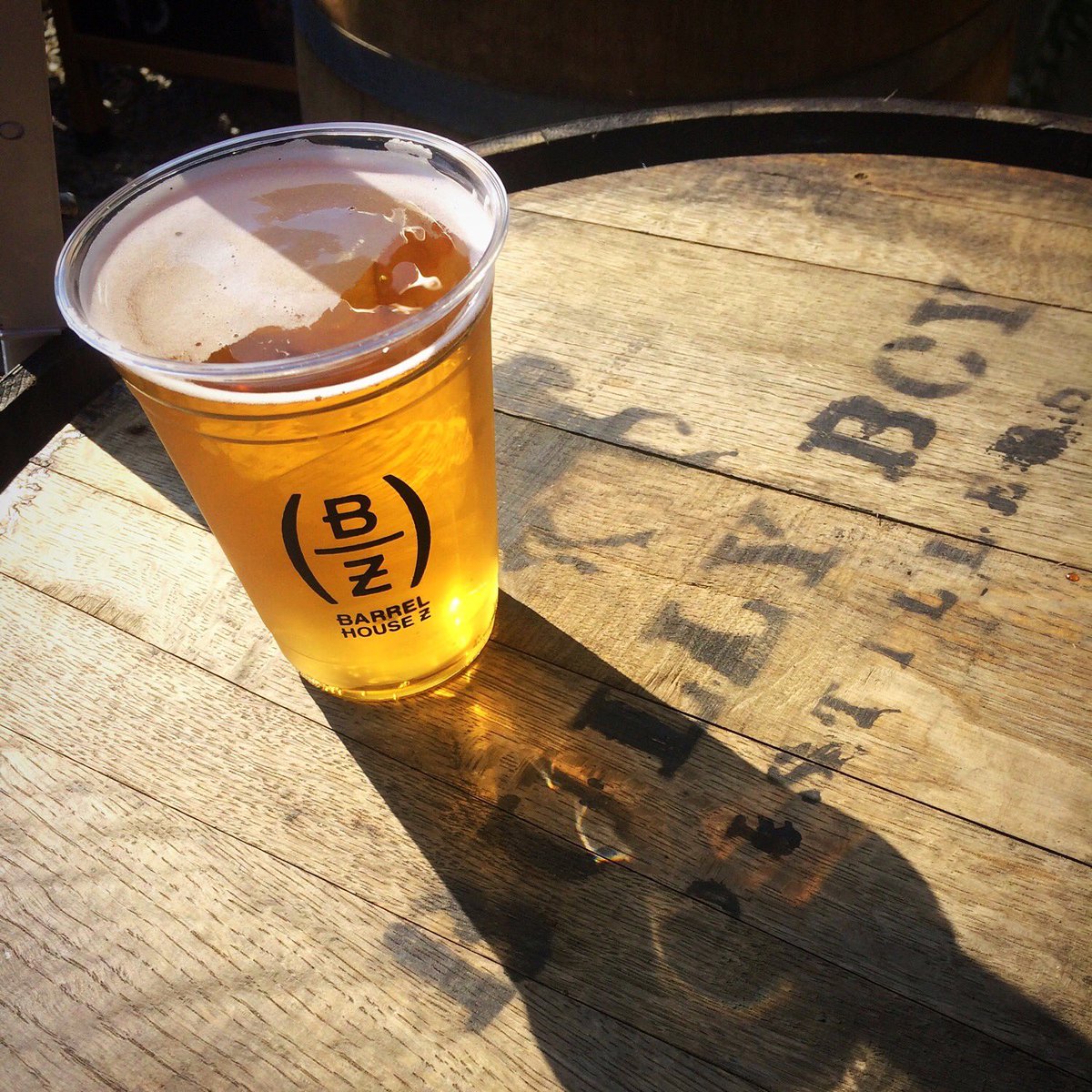 MassBrewBros's tweet photo. @BarrelHouseZ of #Weymouth is celebrating its 1st Anniversary #partytimeexcellent #craftbeer #drinklocal #spreadinggoodbeer https://t.co/9BXjXPvHa4