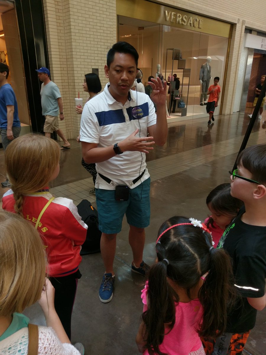 pearlsofwisdomo's tweet photo. Jonathan, Walk Stem, explains the structures of watertowers. Children listening and engaged in inquiry. #iwalkstem @bigthought https://t.co/RP5TyfUYd1