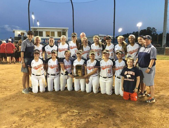 Lee-Davis Softball tweet media