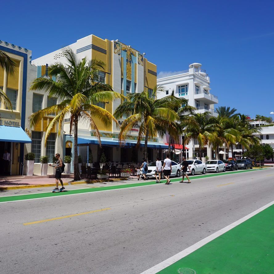 SoFlaHomeSeller's tweet photo. Miami weekend vibes 🌴 #miamibeach #Miami #florida #weekendvibes https://t.co/rx8TrKXj6D by #TheMiamiGuide via @c0nvey https://t.co/4F9tQY0hSo