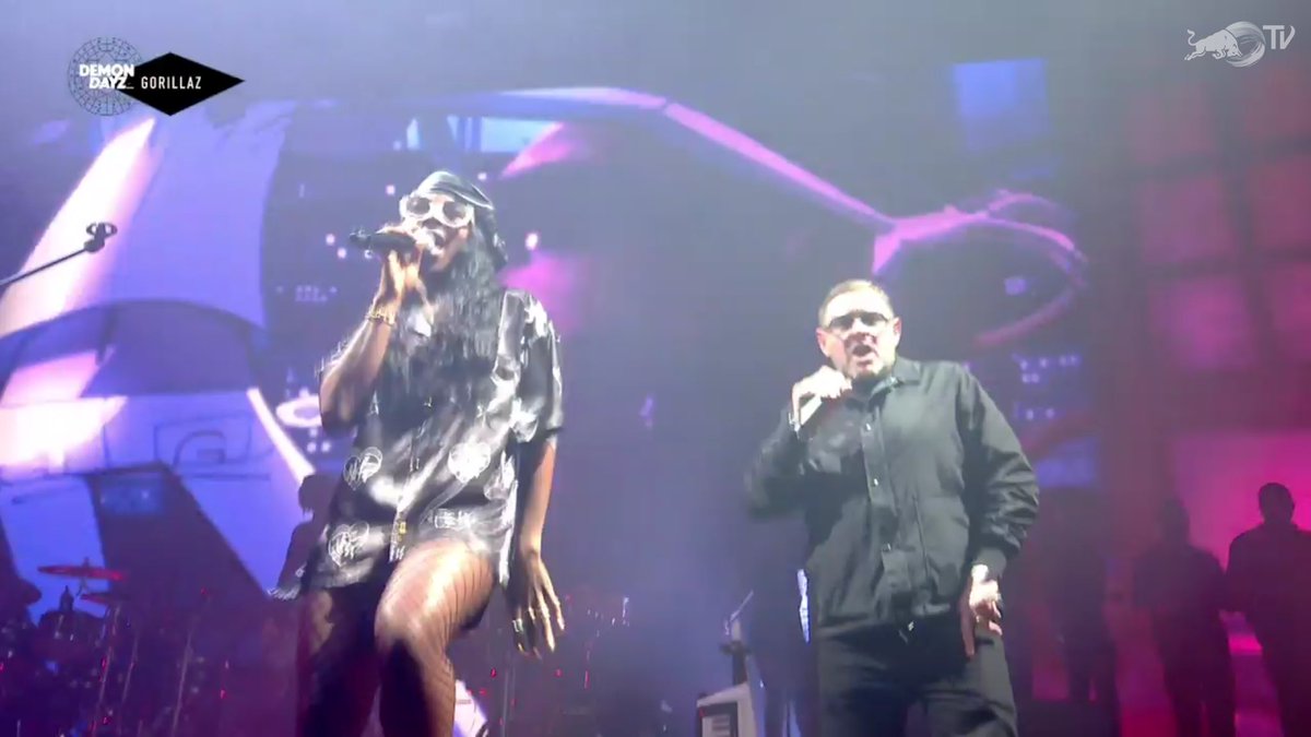 Abc振興会 D姐 V Twitter ゴリラズのライブ Dare でハピマンのショーン ライダー先生登場w いい感じ過ぎる不良親父になってる