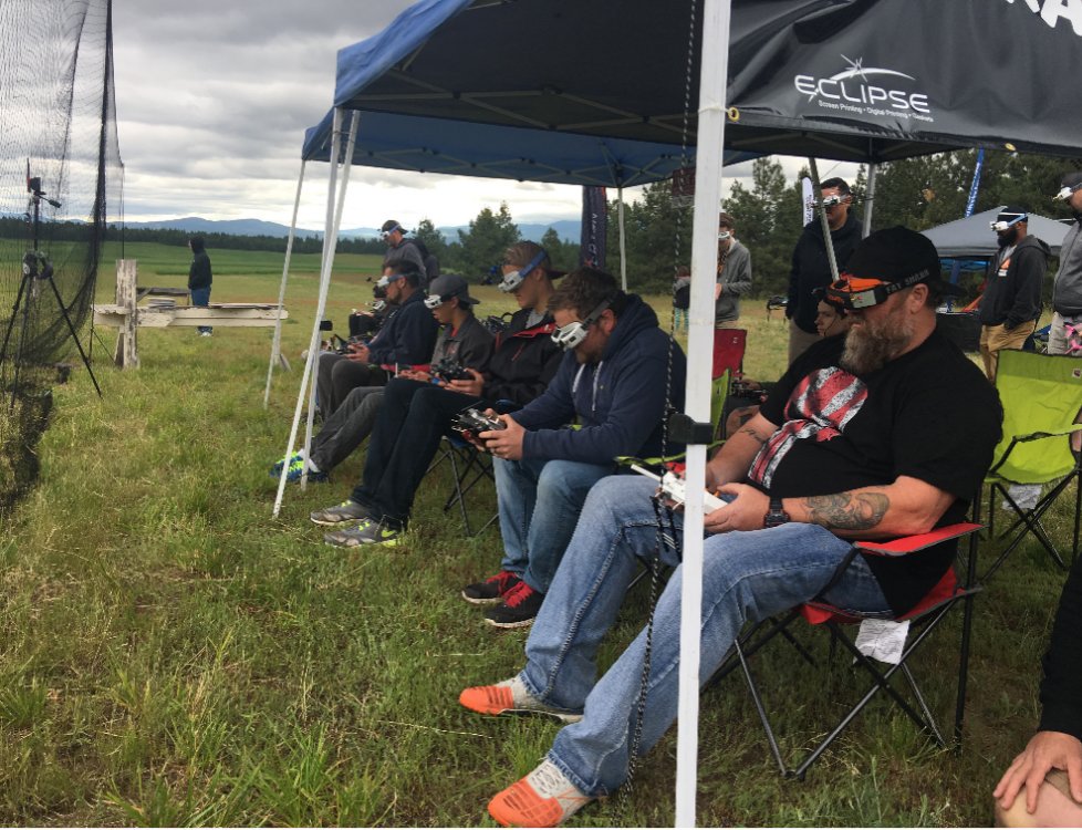Thrust_UAV's tweet photo. A great day of racing so far at the 5A @Multi_GP qualifier! #MegaDoomer #droneracing https://t.co/4ux2iyyBEm