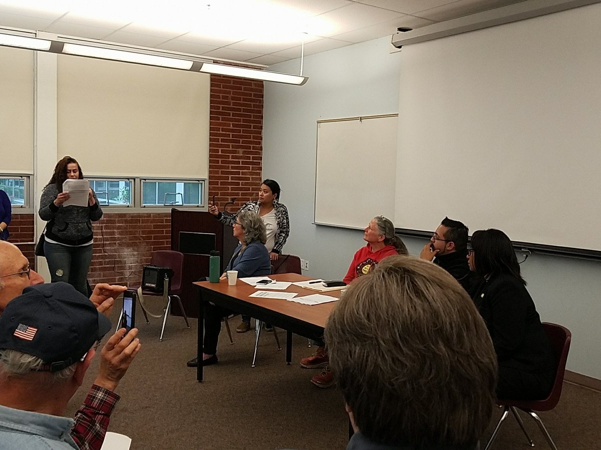 PDXTenantsUnite's tweet photo. Coya, a single mom of two here to talk to @SenatorMonroe, in tears describing the housing security he refuses to address. 
#WhereIsRod? https://t.co/UjGSV2CW74