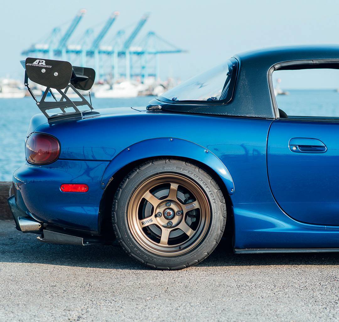 TopMiata's tweet photo. 💙 @mr10ae #TopMiata #10ae #mr10ae #supercharged / Photo by: @lxiiphotography ✔ #fab9tuning #ProjectG #volkracing #te37v  #miata #mx5 https://t.co/7lMctTYEM1