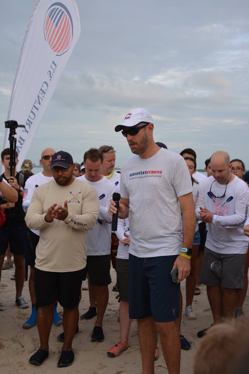 ColumbusHS_Mia's tweet photo. Say a little 🙏🏼 for the  @CAC4ACS  and Columbus faculty and alumni who left this morning on the 7 day, 160 mile tour to Key West! #CPride https://t.co/CkFTIMh6JA