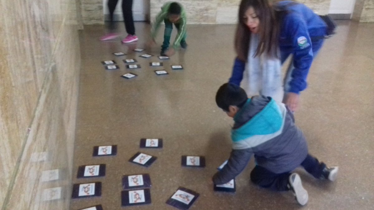 lubassi's tweet photo. @EqInterdiscEA haciendo juegar a los chicos de #EscuelasAbiertas #HogarEscuela @AZCNFERNANDEZ @FanjulGabriel @fguillesaavedra https://t.co/y8SkZQYxUB