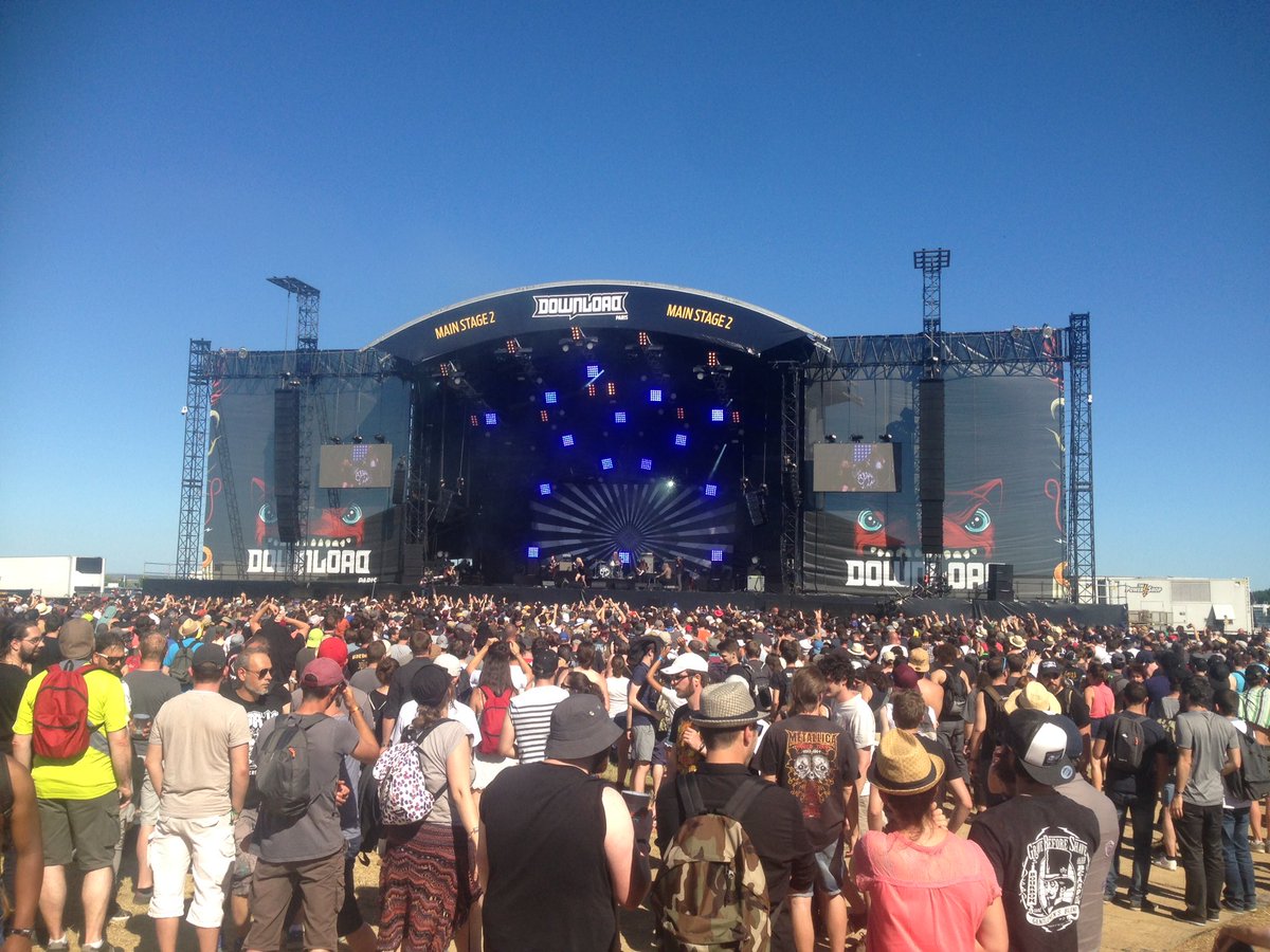 CamLescaudron's tweet image. Yesterday symphonic music, today Metal at Download Festival! #downloadfestival #metal #AlterLab #SystemOfADown #epica