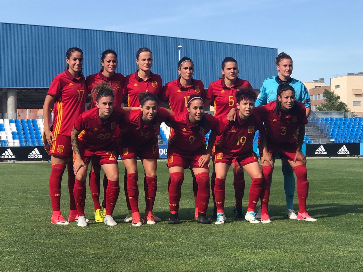 masideassports's tweet photo. Congratulations to Andrea Pereira and Mari Paz Vilas for their great match against Brasil. Next Stop ➡️ european cup 🔜💪😉
#thebestisyettocome https://t.co/BhyaEL9EI4