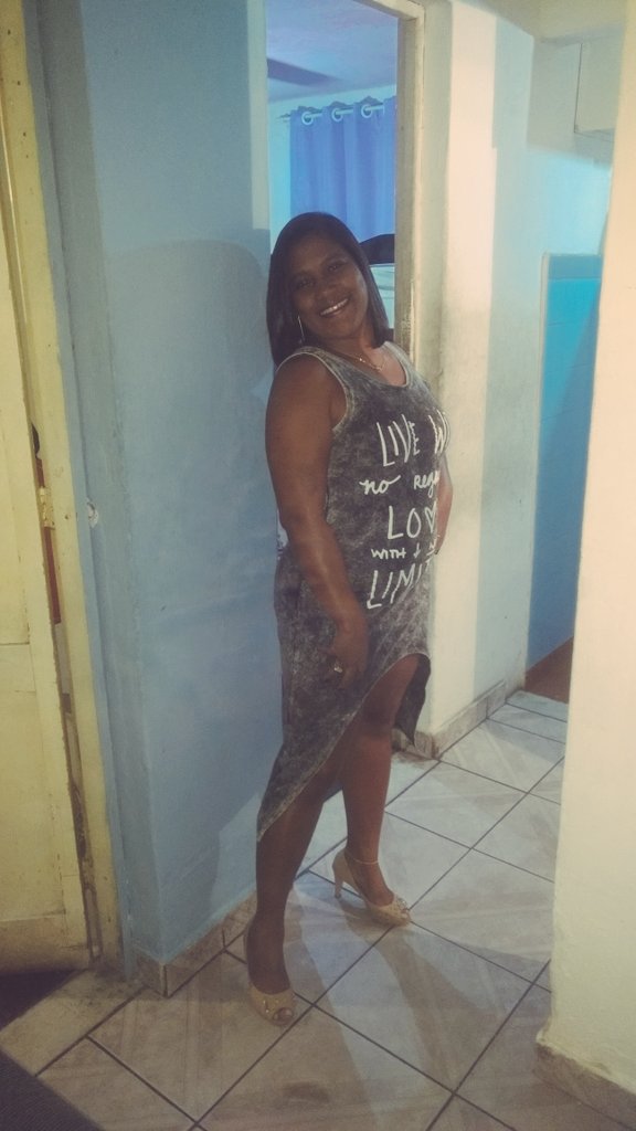 stefanyclara118's tweet photo. Eu amo essa coroa pra crlh😍😍😍
#MinhaRainha
#AmorDeMinhaVida
#MamysPoderosa https://t.co/4UsxQ1hVsr