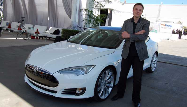 SuperCarsCorner's tweet photo. #Tesla Delivered a Record Number of Cars for the Quarter and is Worth More Than Ford - Read more https://t.co/CiLa6x360n https://t.co/CMT4A0uGFg