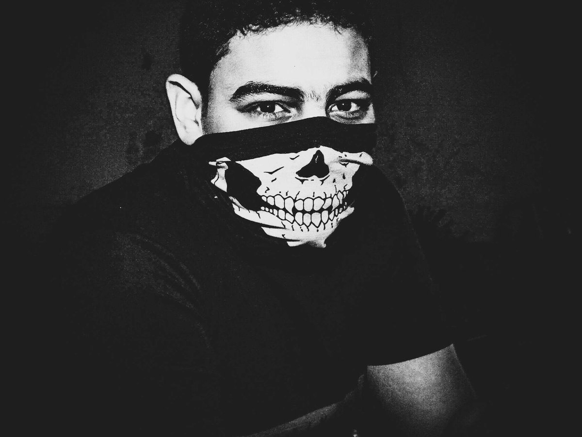 bodyblack2001's tweet photo. https://t.co/GwO14gEdBr