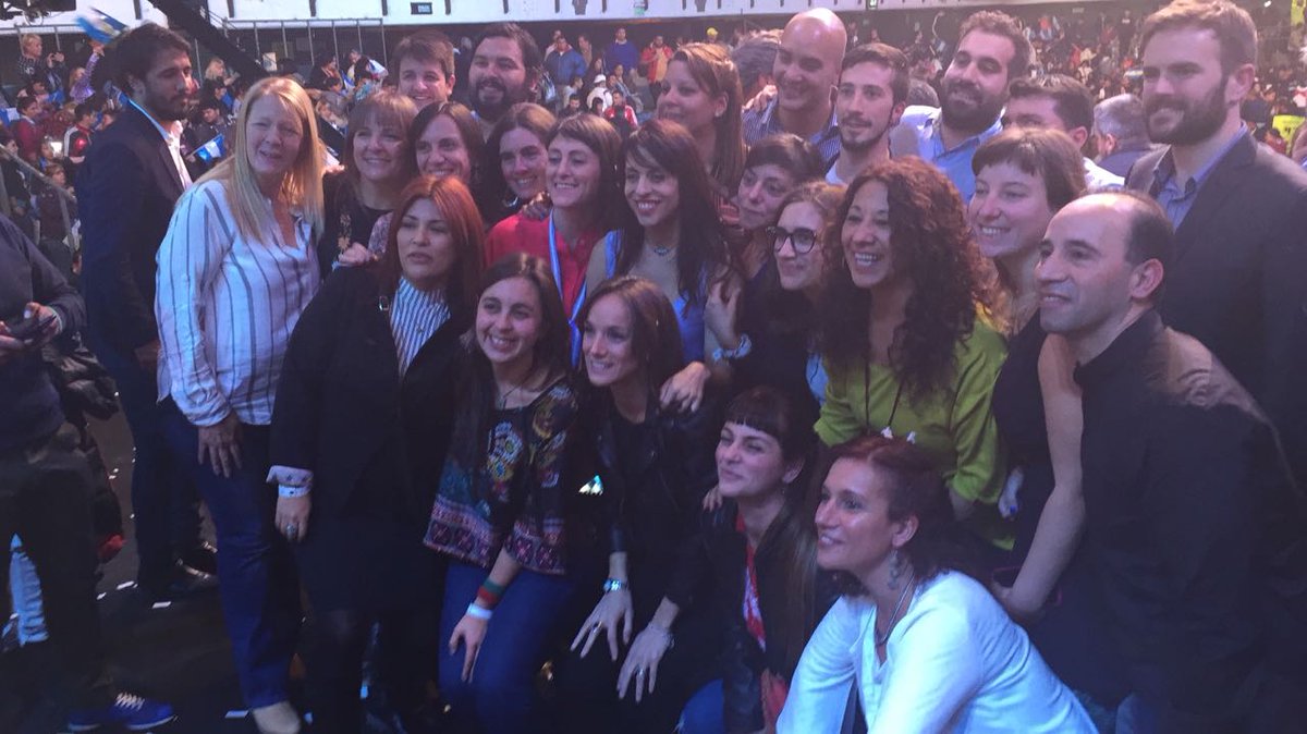 "Le agradezco a las mujeres de @LasMuMaLa de <a href="/libresdelsurnet/">Libres del Sur</a> del @frenterenovador y del <a href="/PartidoGEN/">Partido GEN</a> por defender sus derechos" <a href="/SergioMassa/">Sergio Massa</a>