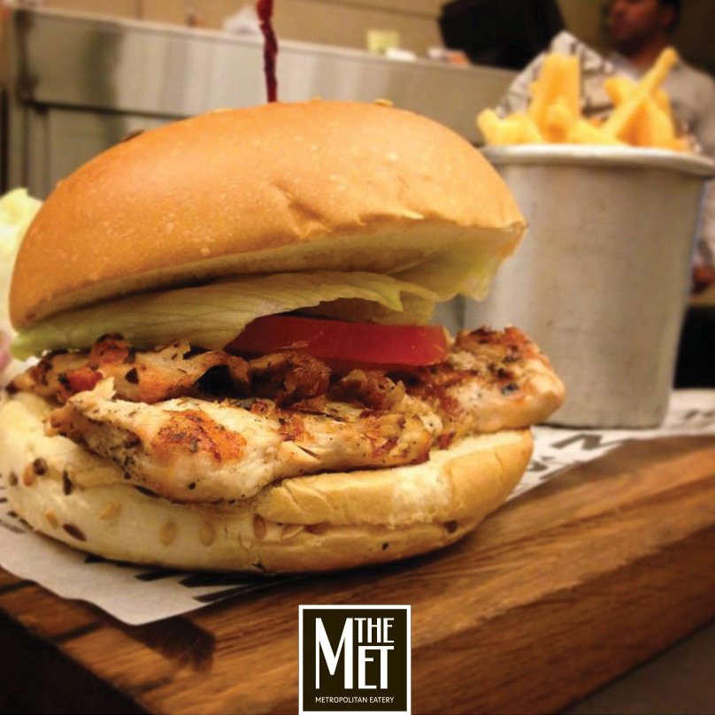 themetlb's tweet photo. Looks #delicious and tastes amazing! #GrilledChickenBurger Credits: Amar Haidar
#burgeraddict #themetlb https://t.co/B9jl7GGdLK