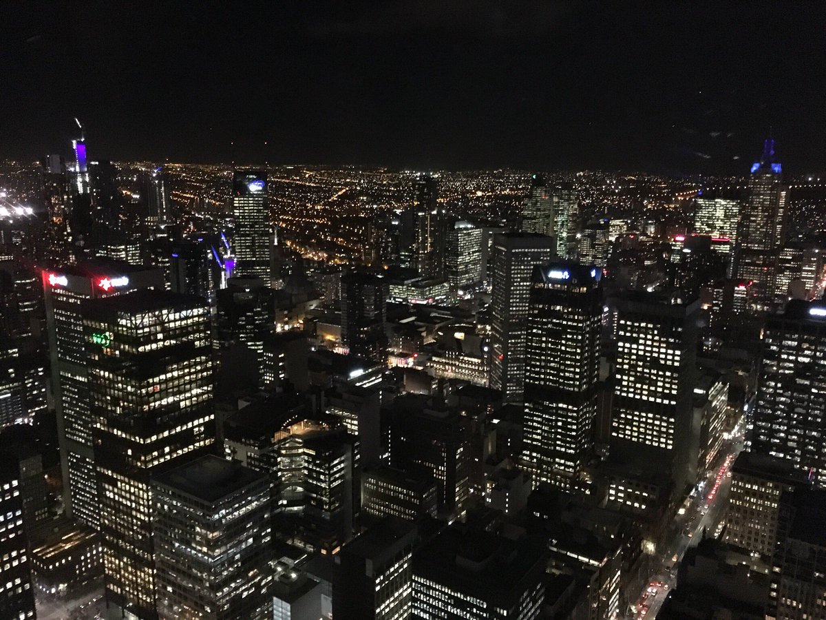 holdthepeas's tweet image. Celebrating 10 years of @vinx2 w/ dinner at @Vuedemonde #soproud #congratulations Thanks for coming @MacForbes @hallandgrapes @JosefChromy