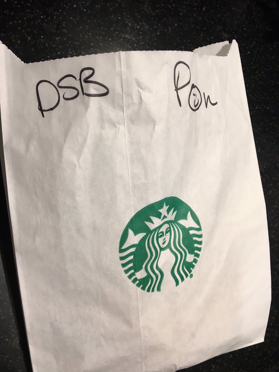 Tom H Ck 大嶋文博 アメリカのスタバにて 店員 英語 名前はなんていうの とむ Tomです 店員 英語 スペルはどう書くの とむ T O Mです 店員 英語 お オーケー P O Nね ポン っ