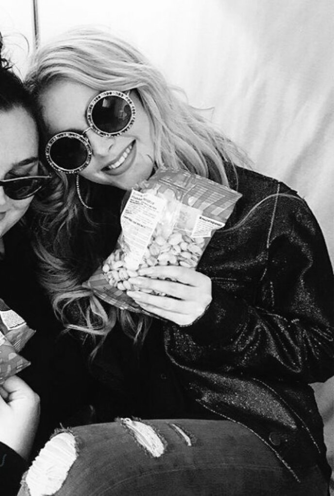 Abril (@_4bril_) on Twitter photo 