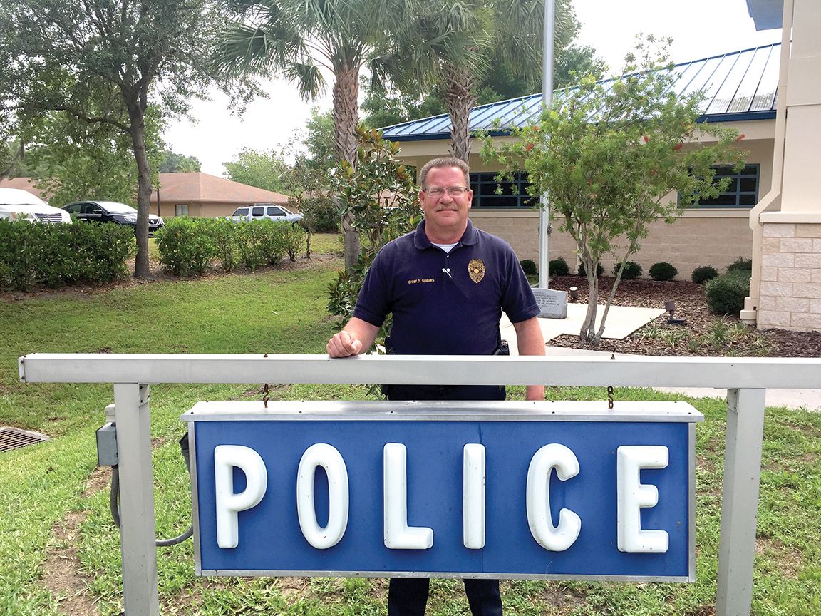 LakerLutzNews's tweet photo. Retirement ‘bittersweet’ for Zephyrhills police chief.  https://t.co/Xy64ywWsoM https://t.co/k5MOlARiP1
