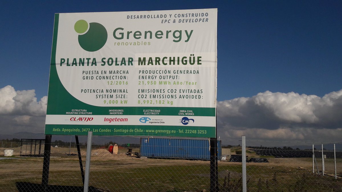 Carloszzasa's tweet photo. Gran proyecto en una de las localidades afectadas por los incendios planta solar 
Marchigue  quien dijo #Autocomplaciente ? https://t.co/g35vJ5Pj2L